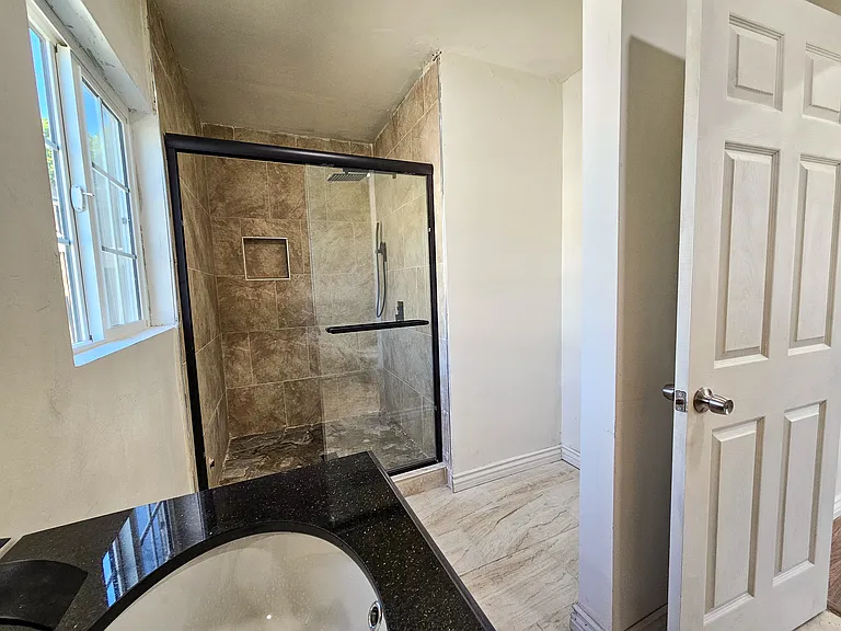 11345 Calvert St — Photo 12