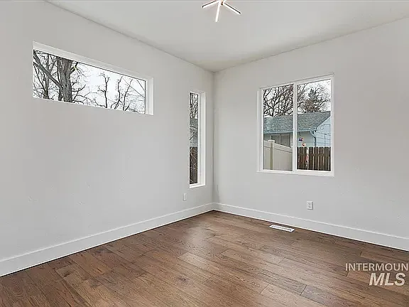 164 E Gettysburg St — Photo 3
