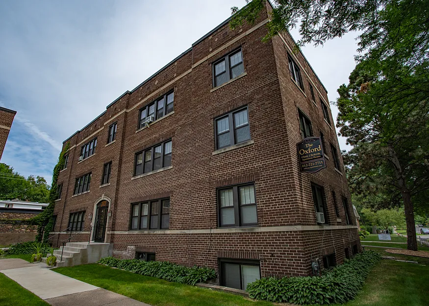 Oxford Apartments
