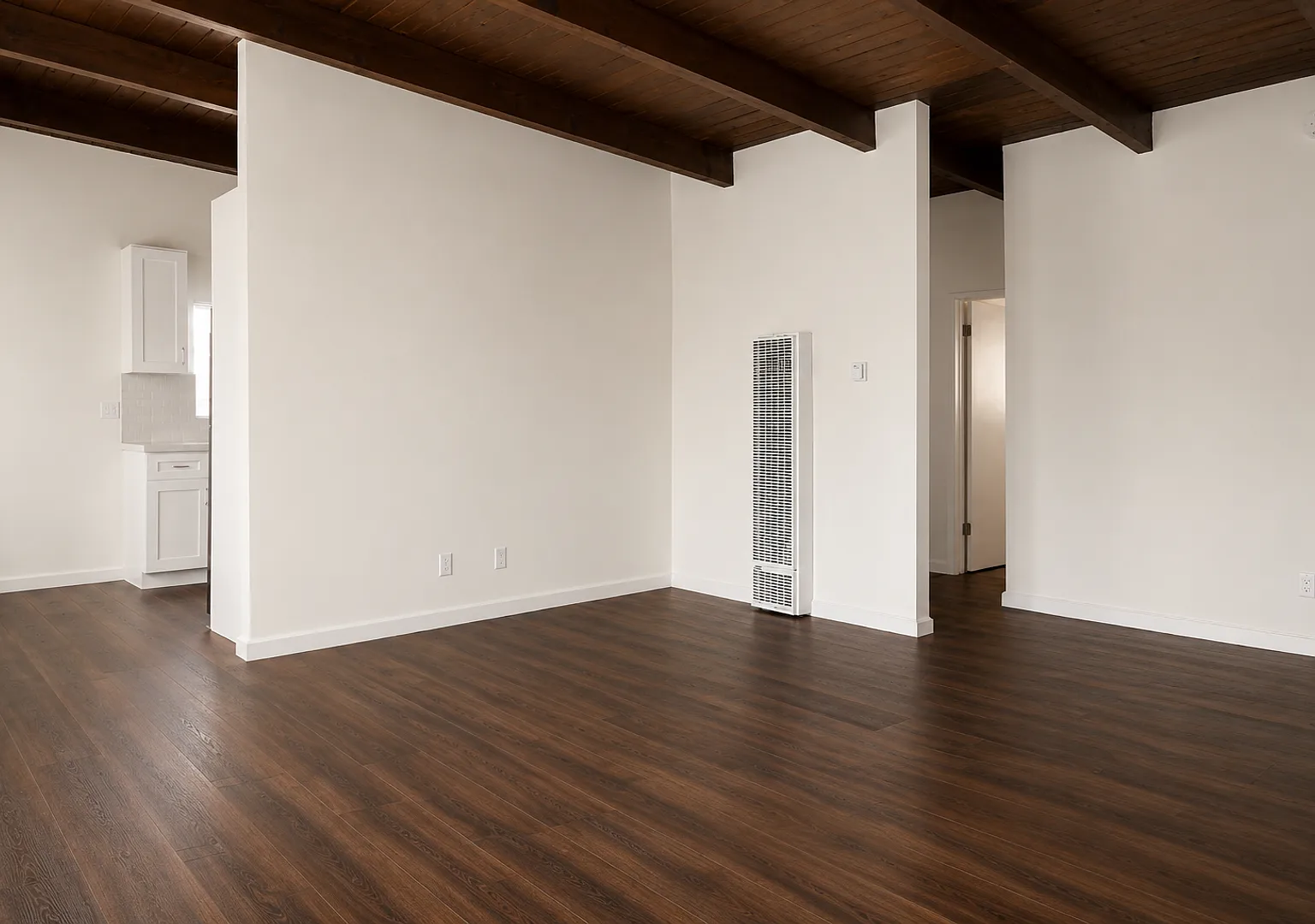 4552 Saturn St — Photo 2