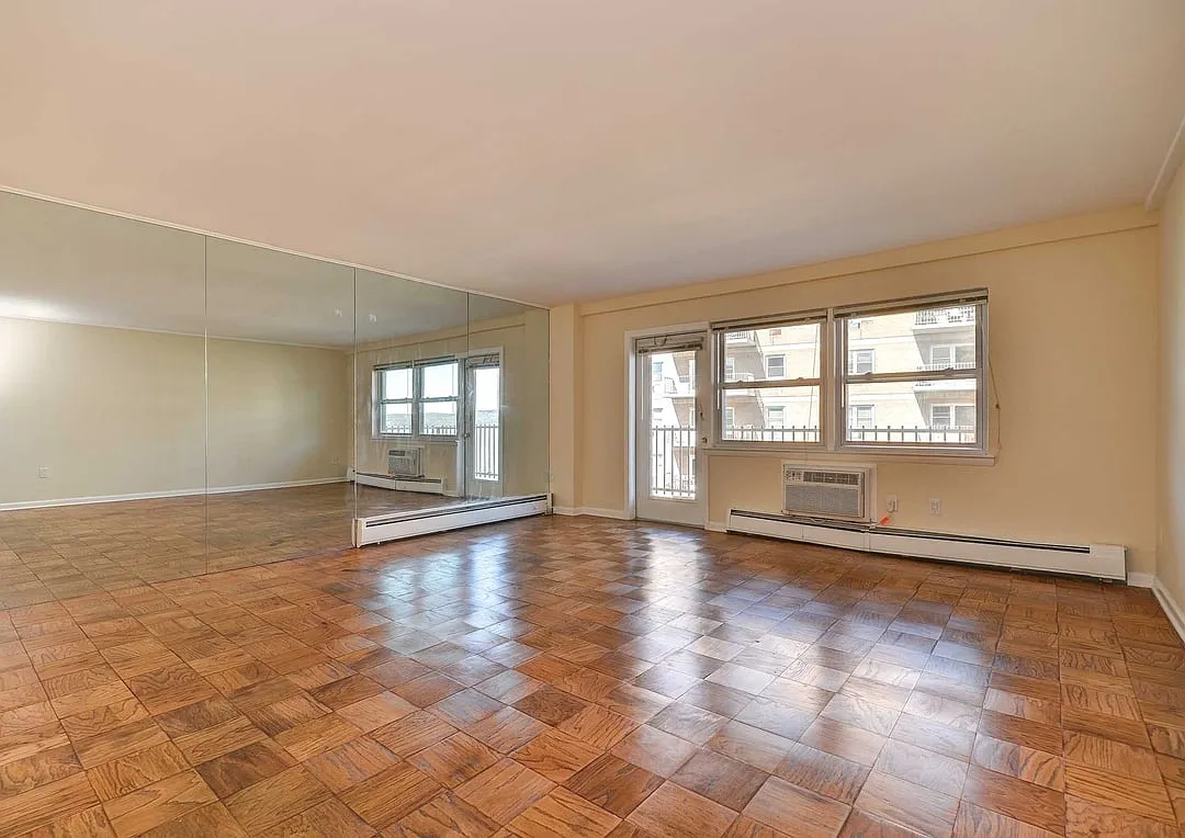 Floor plan Studio Full Bath
