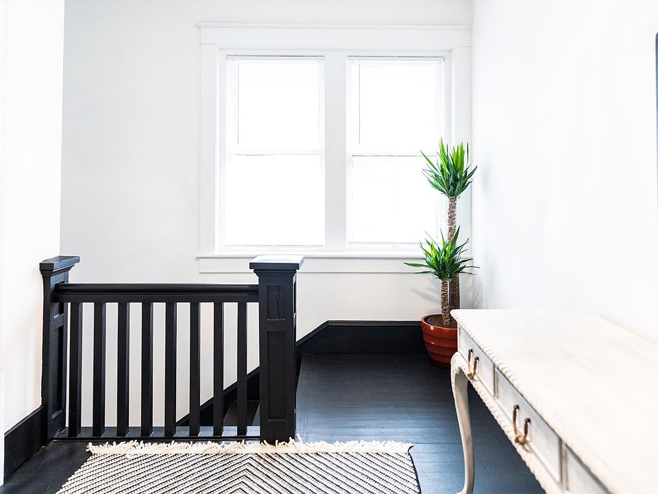 1st image of 134 King St #B