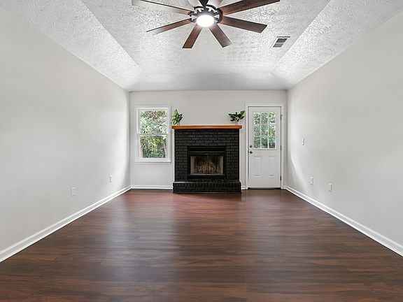 4th image of 6631 Hensley Dr