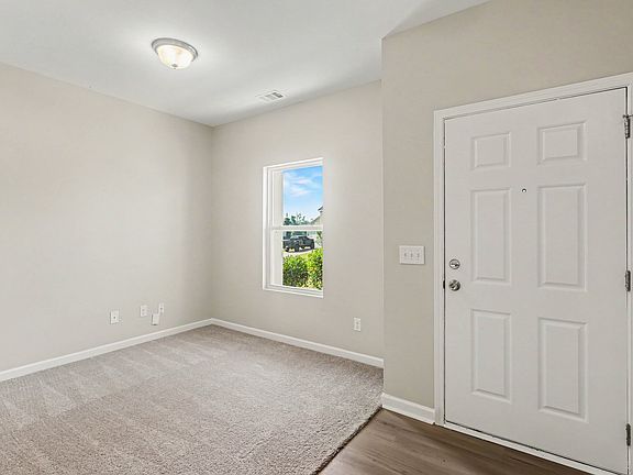 4th image of 2227 Bee Hive Dr