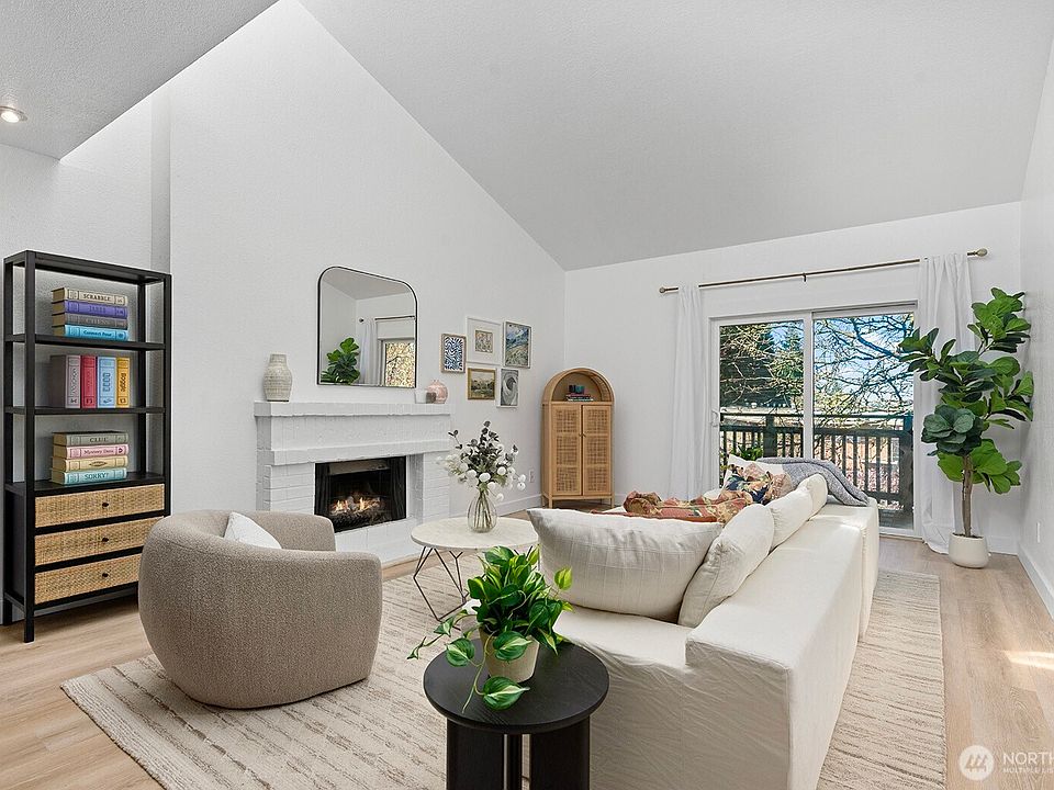 1st image of 12303 SE 60th Street #3A