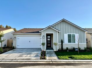 6611 E Tobey Ave, Fresno, CA 93727