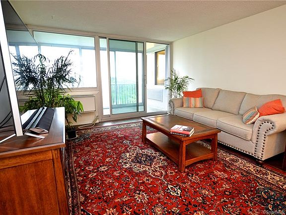 4th image of 1 Strawberry Hill Ave #11H