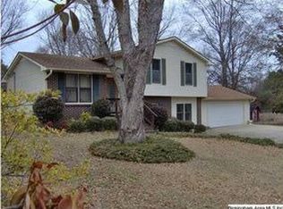 915 Lincoln St E, Thorsby, AL 35171