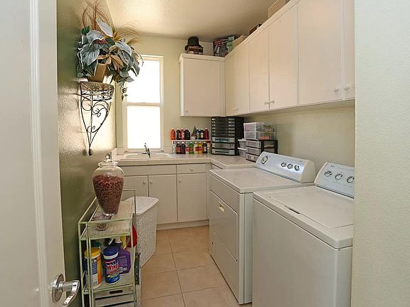 3rd image of 29172 Bentley Way