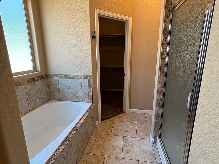 654 Chalisa Ave — Photo 10