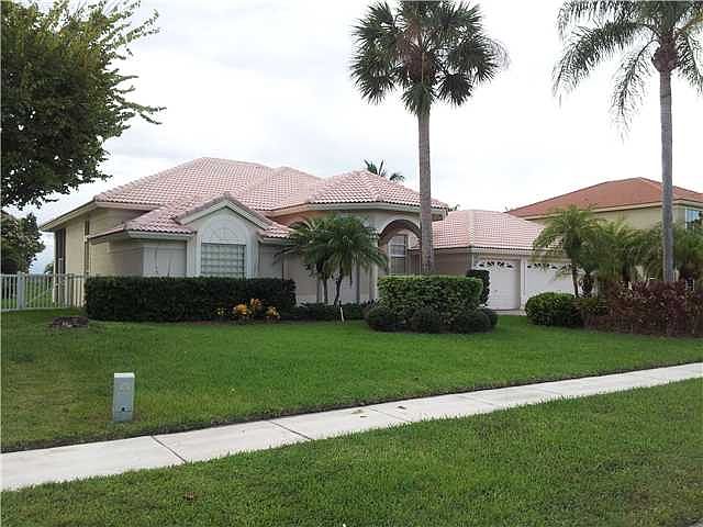 1st image of 684 Cypress Green Cir