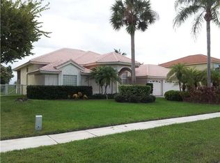 684 Cypress Green Cir, Wellington, FL 33414