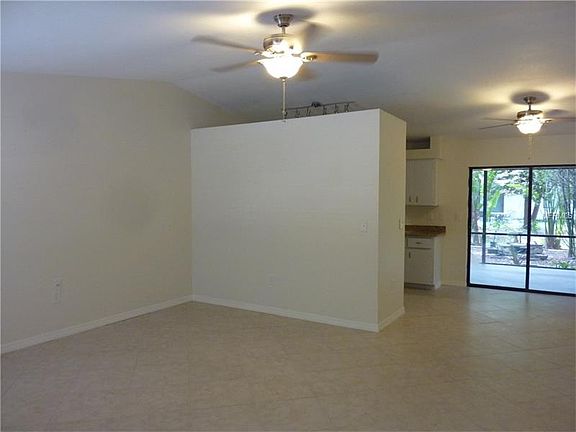 4th image of 1187 Deer Hollow Blvd