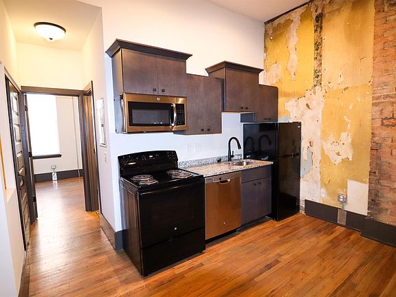 2nd image of 1513 Republic St #1