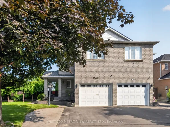 748 Summer Park Cres, Mississauga, ON L5B 4E2