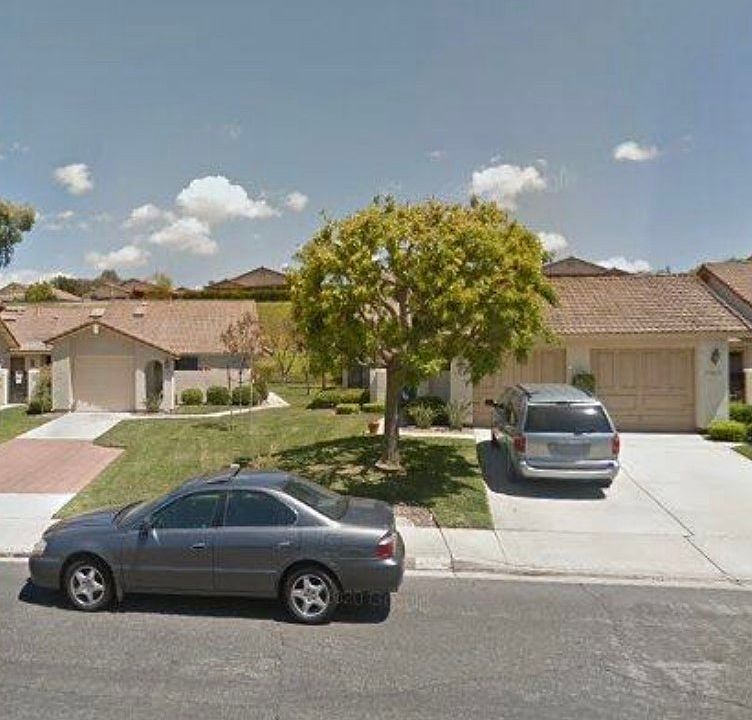 1st image of 17905 Avenida Alozdra