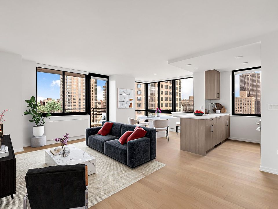 1st image of 200 W 60th St APT 31E
