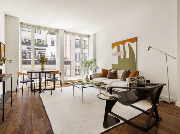 133 West 22nd Street image 1 of 10