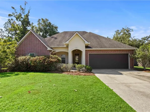 911 Woodsprings Ct, Covington, LA 70433