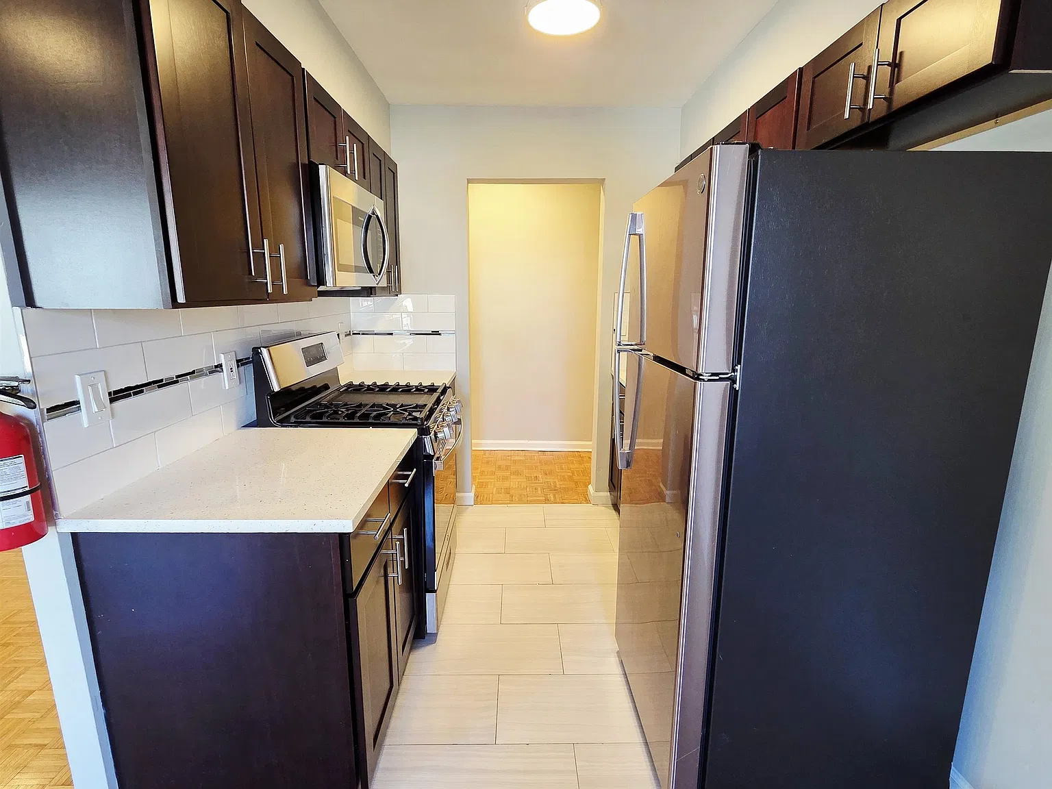 1 bed, 1.0 bath, 800 sqft, $2,100 — Photo 4