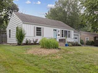 7820 Juniper St, Prairie Village, KS 66208