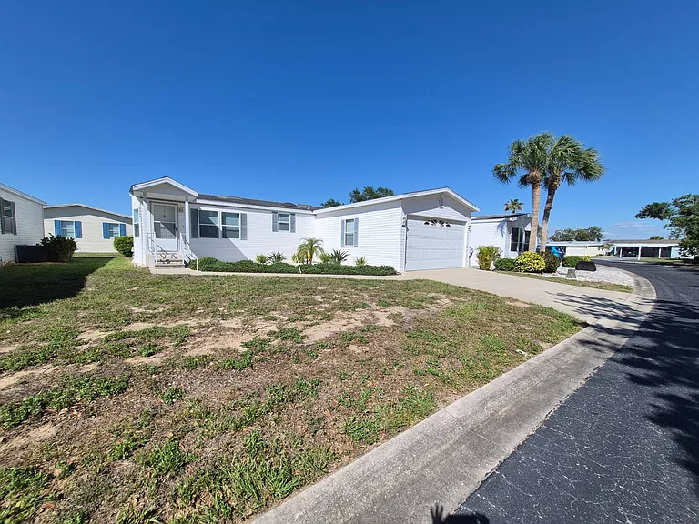 2113 Sawgrass Ln — Photo 5