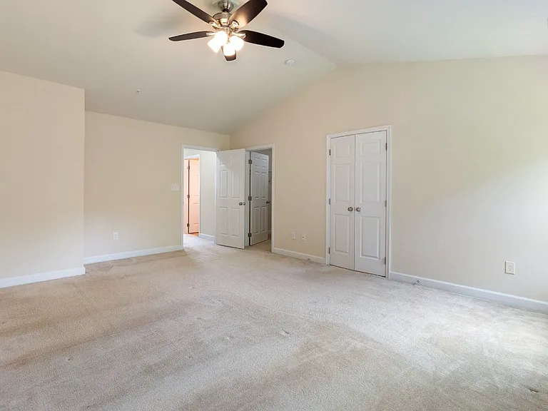 555 English Oak Ln — Photo 7