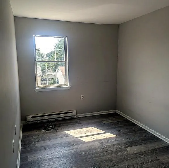 2825 Rhonda Ln — Photo 10