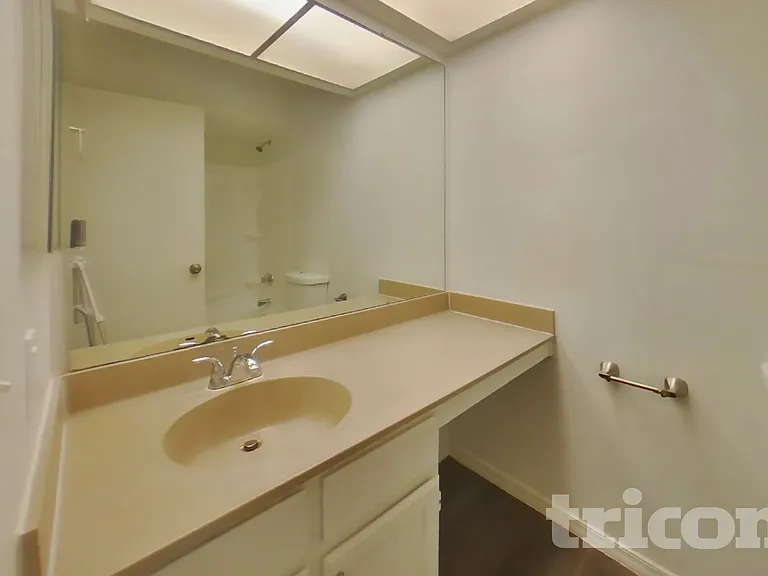 1010 W Blackhawk Dr — Photo 14