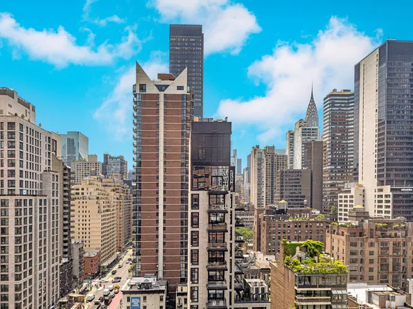 251 East 51st Street image 11 of 14