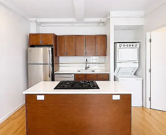 5th image of 97 Grand Ave #3V