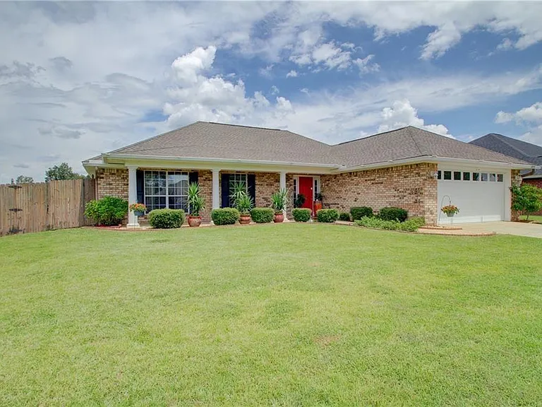 10214 Scott Plantation Dr N — Photo 2