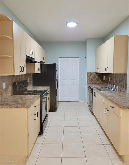 3569 Forest Hill Blvd #117 — Photo 6