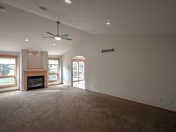 5th image of 106 Priscilla Ct