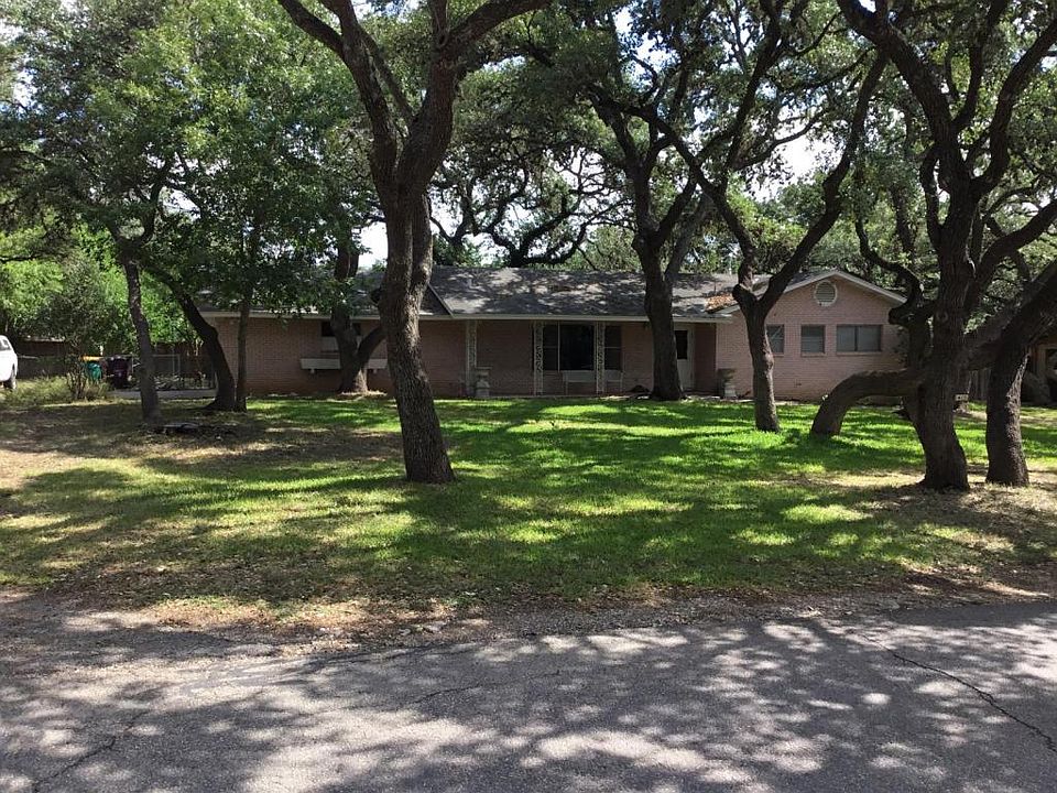 1st image of 349 Meadowbrook Dr