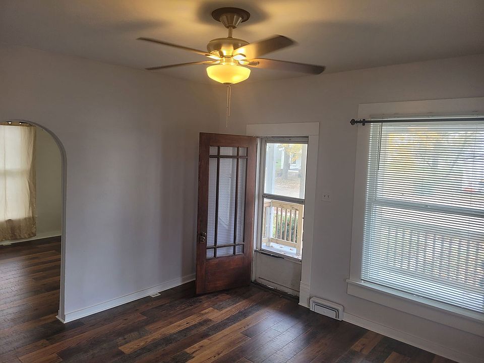 1st image of 112 W 4th St