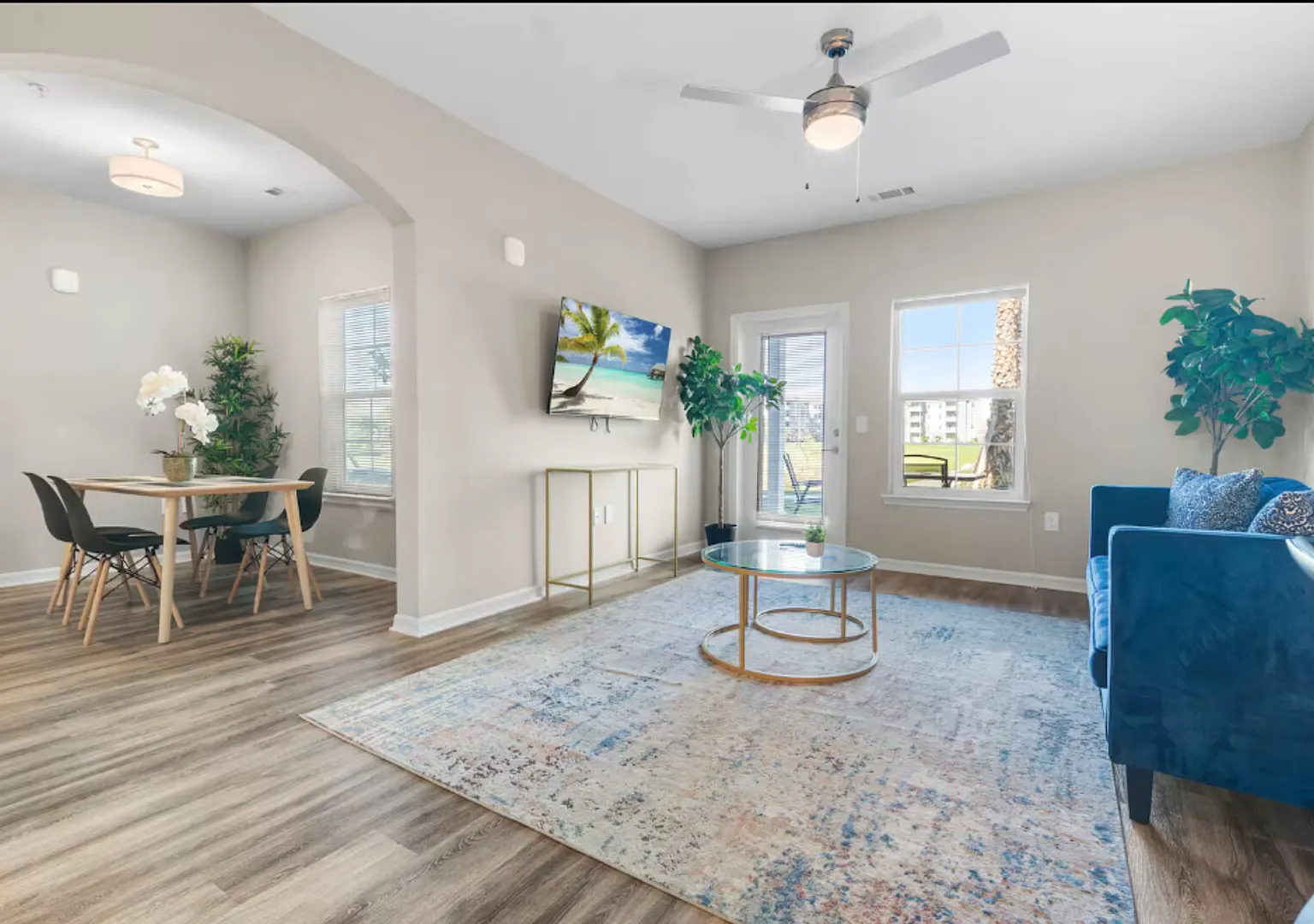 Contemporary Haven/Modern Amenities! Ground Floor! — Photo 3