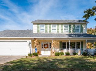 404 Foxhound Ct, Versailles, KY 40383
