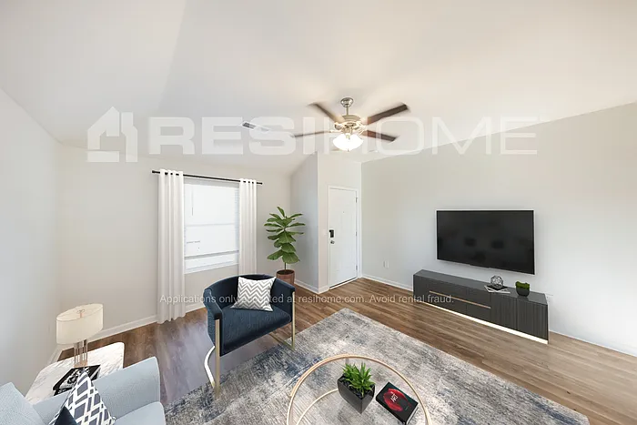 570 Woodland Crest Rd — Photo 6