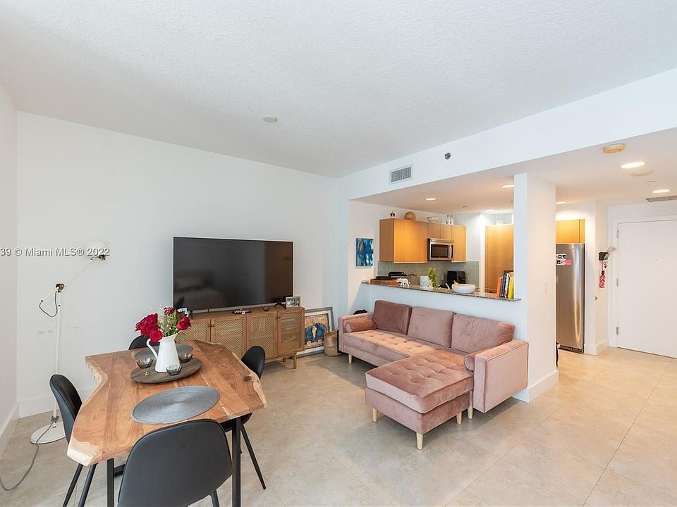 1st image of 1050 Brickell Ave APT 2922