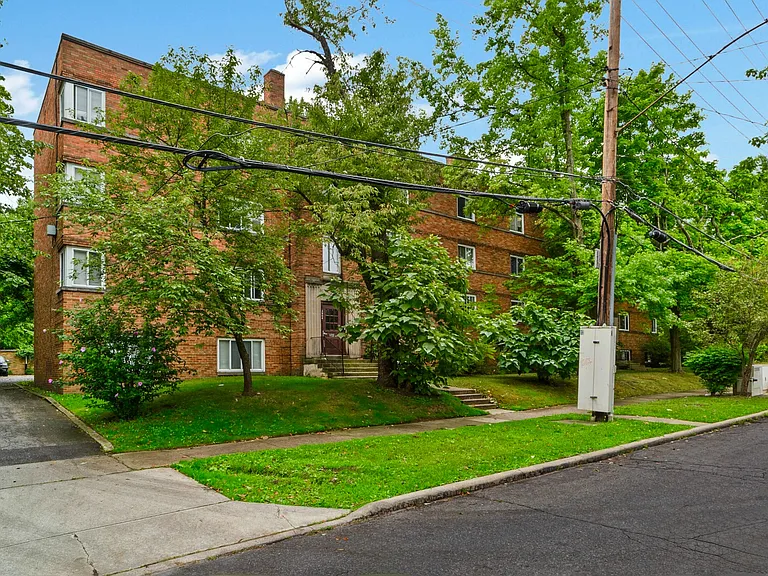 2715 Noble Rd #303 — Photo 12