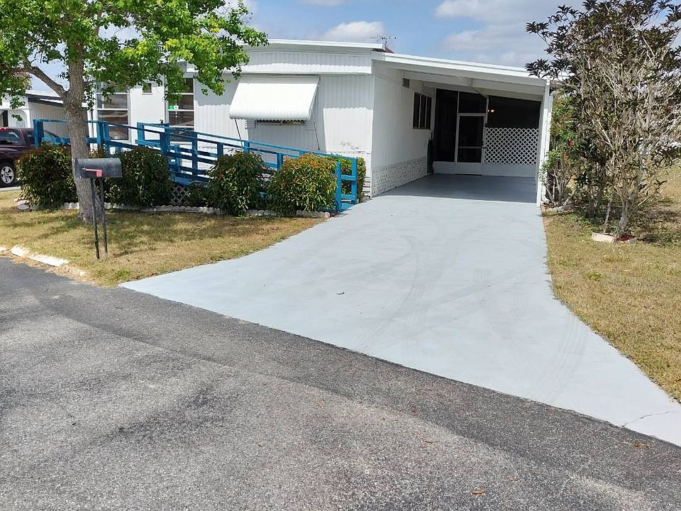 1st image of 88 Emerald Dr E #88