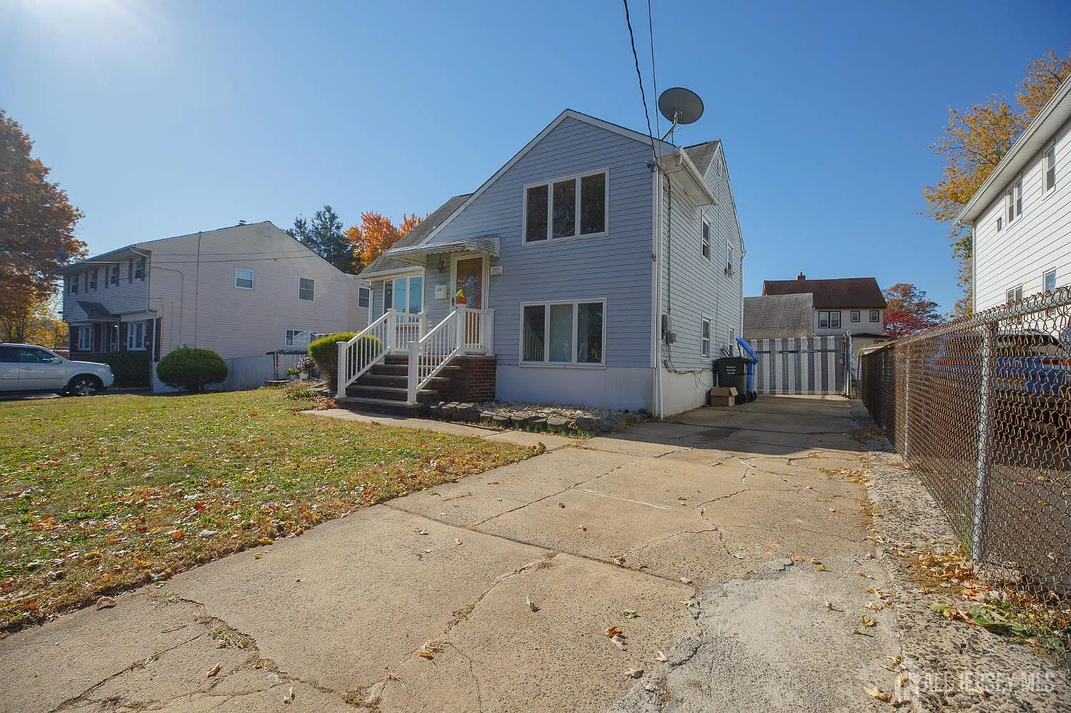 4 bed, 2.0 bath, 1150 sqft, $3,550 — Photo 3