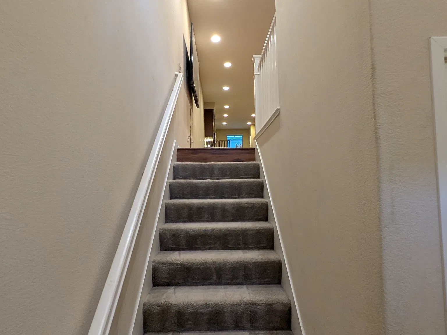 114 Neptune — Photo 2