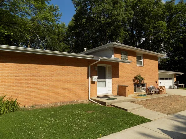 23813 W Lockport St, Plainfield, IL 60544