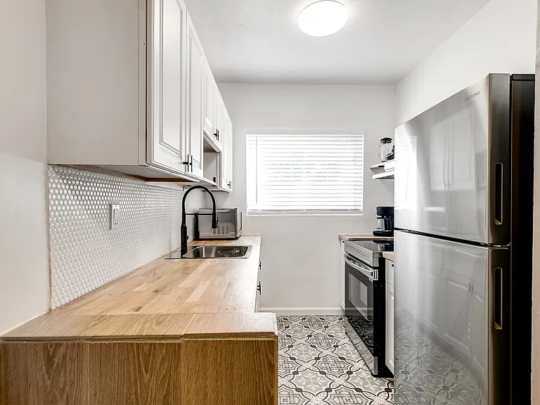 5817 NW 37th St #8 — Photo 13
