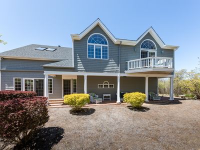 15 S Greenwich St Montauk Ny 11954 Zillow