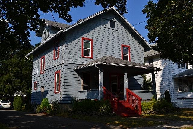 1st image of 929 Scio St