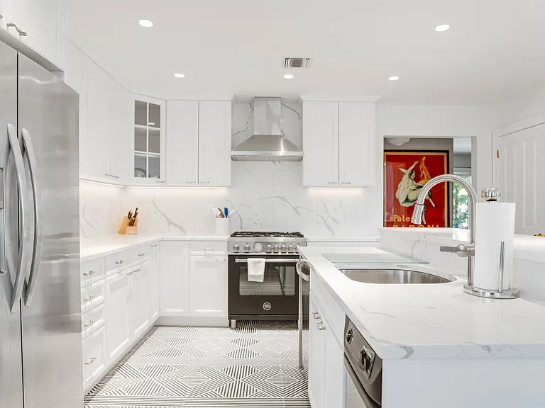 3 Bloom Ave — Photo 16