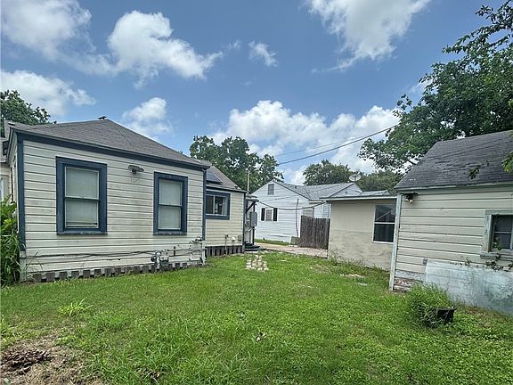 4th image of 438 Breckenridge Dr